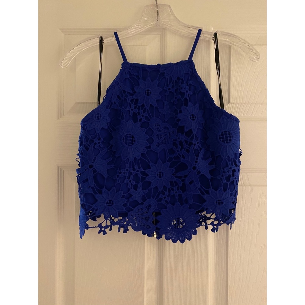 Lace crop top